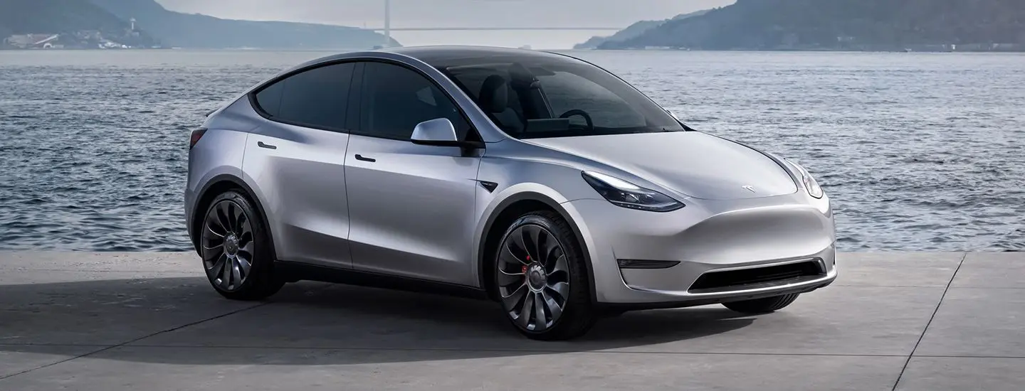 Tesla Model Y Model Y RWD 2
