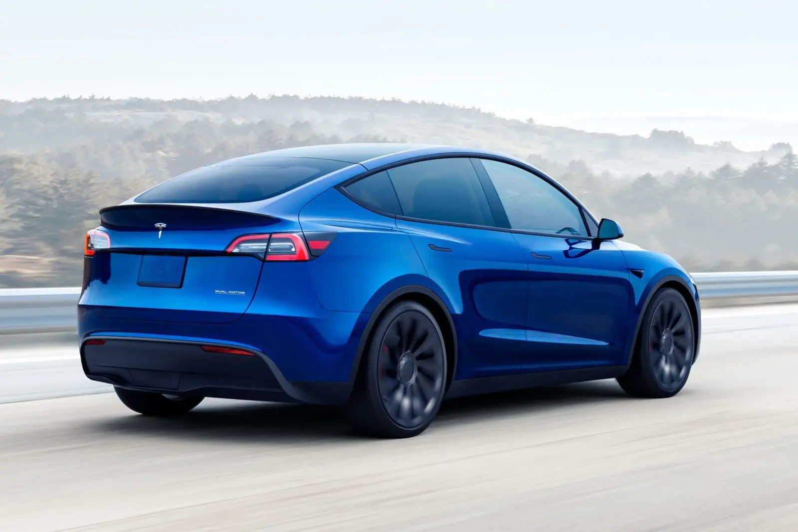 Tesla Model Y Model Y RWD 3