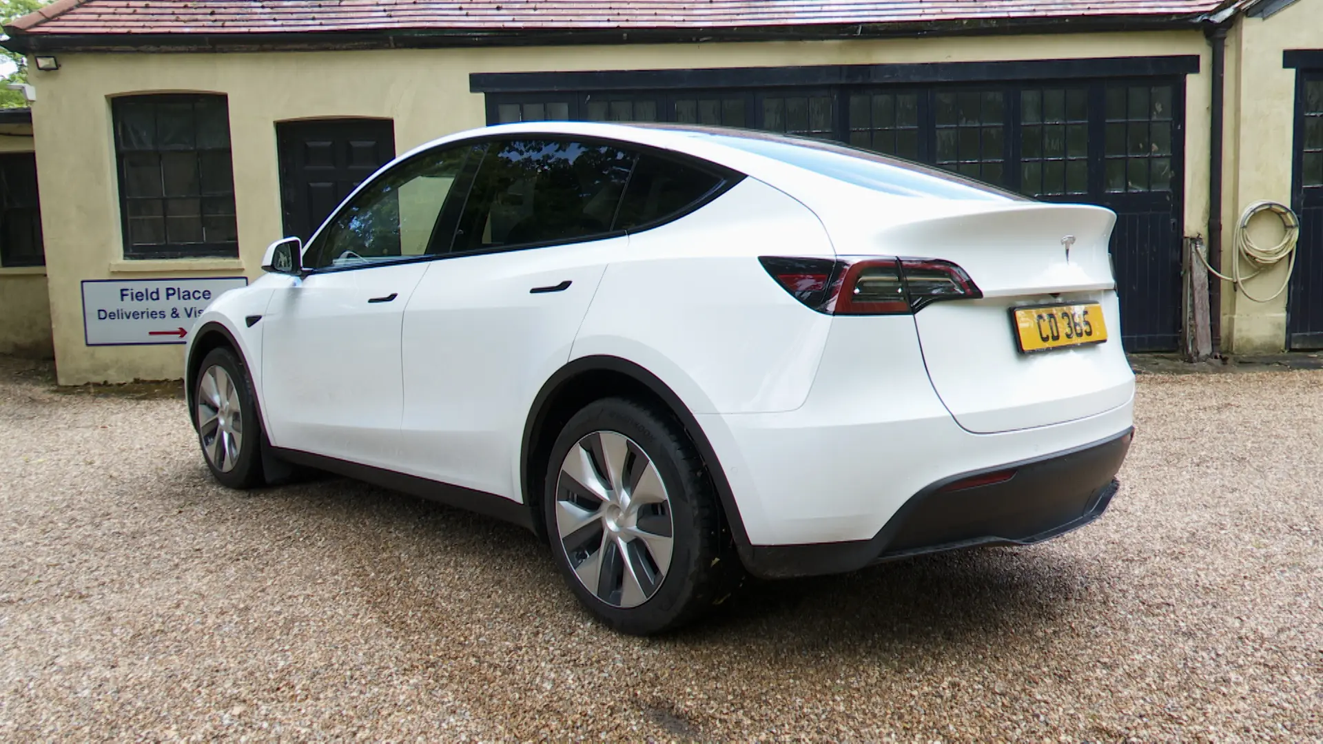 Tesla Model Y Model Y RWD 4