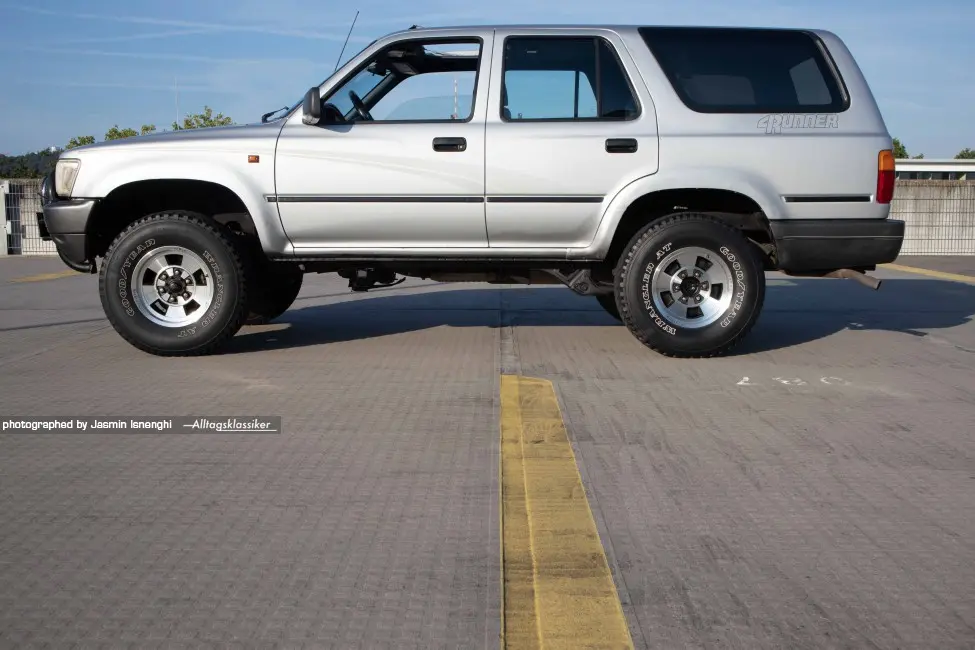 Toyota  4 Runner 3.0 V6 4