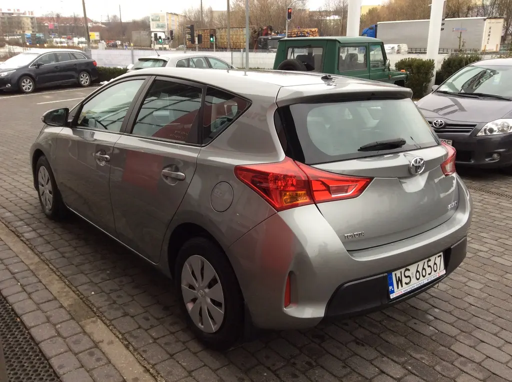 Toyota Auris Auris 1.4 D-4D Active 6