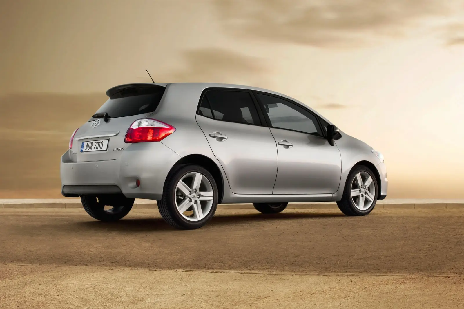 Toyota Auris Auris 1.6 Elegant 3