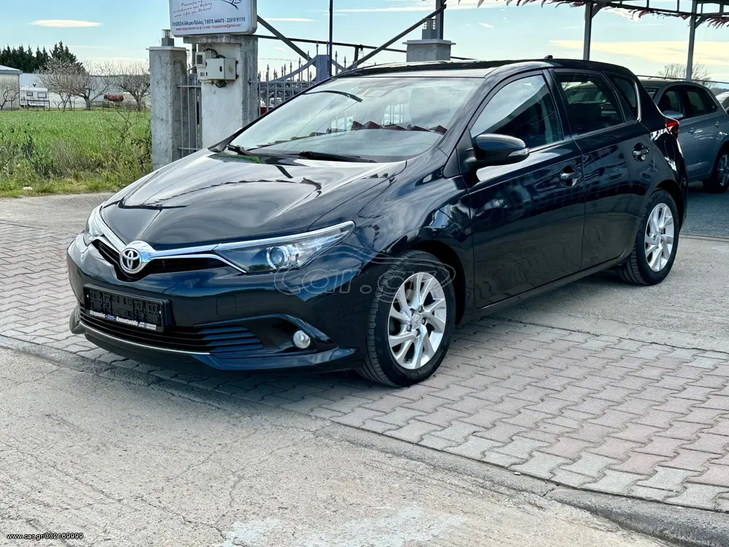 Toyota Auris Auris 1.4 D-4D Comfort Plus 6