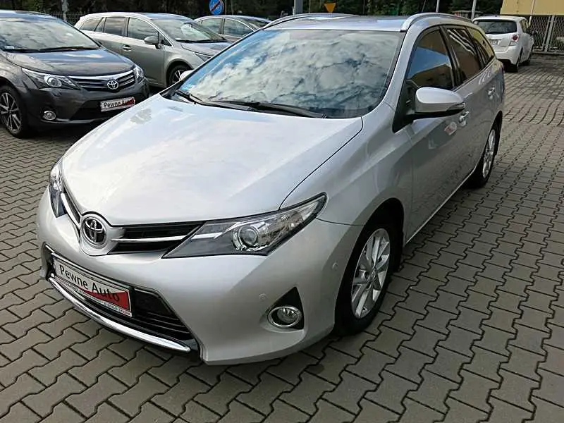 Toyota Auris Auris 1.4 D-4D Premium M/M 2