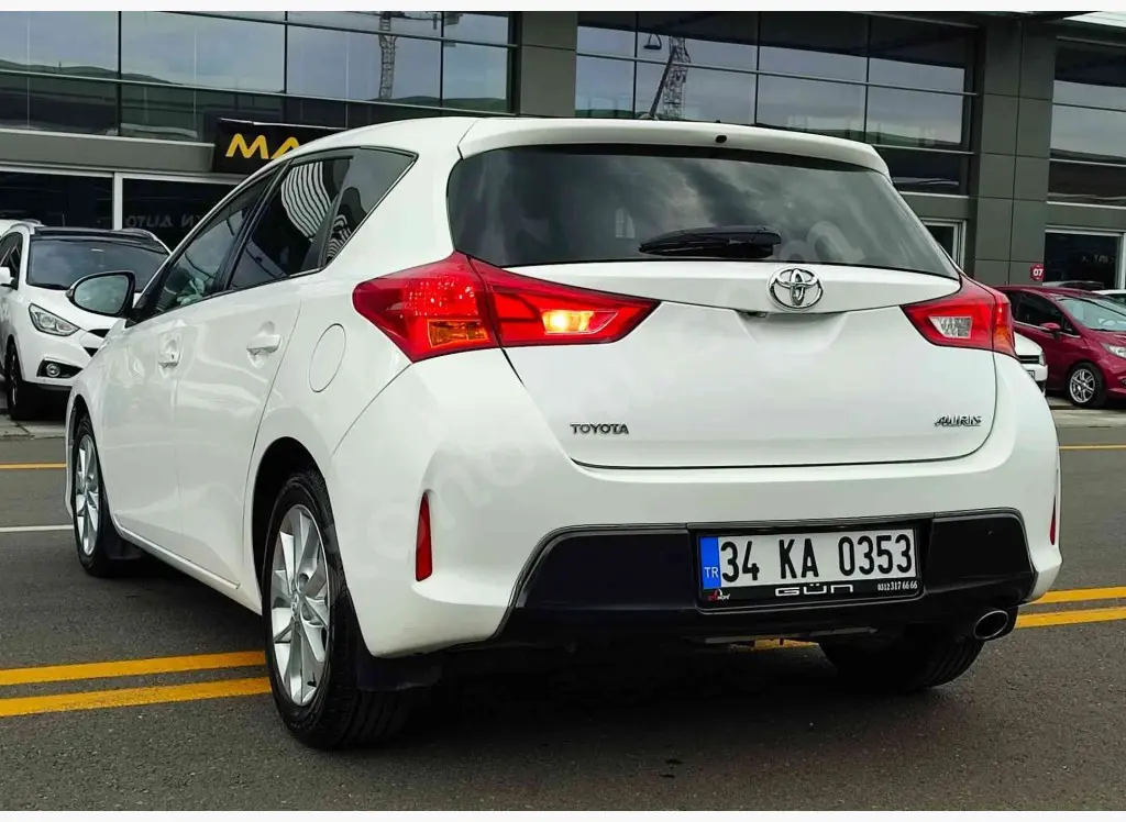 Toyota Auris Auris 1.6 Advance Skypack Multidrive S 4