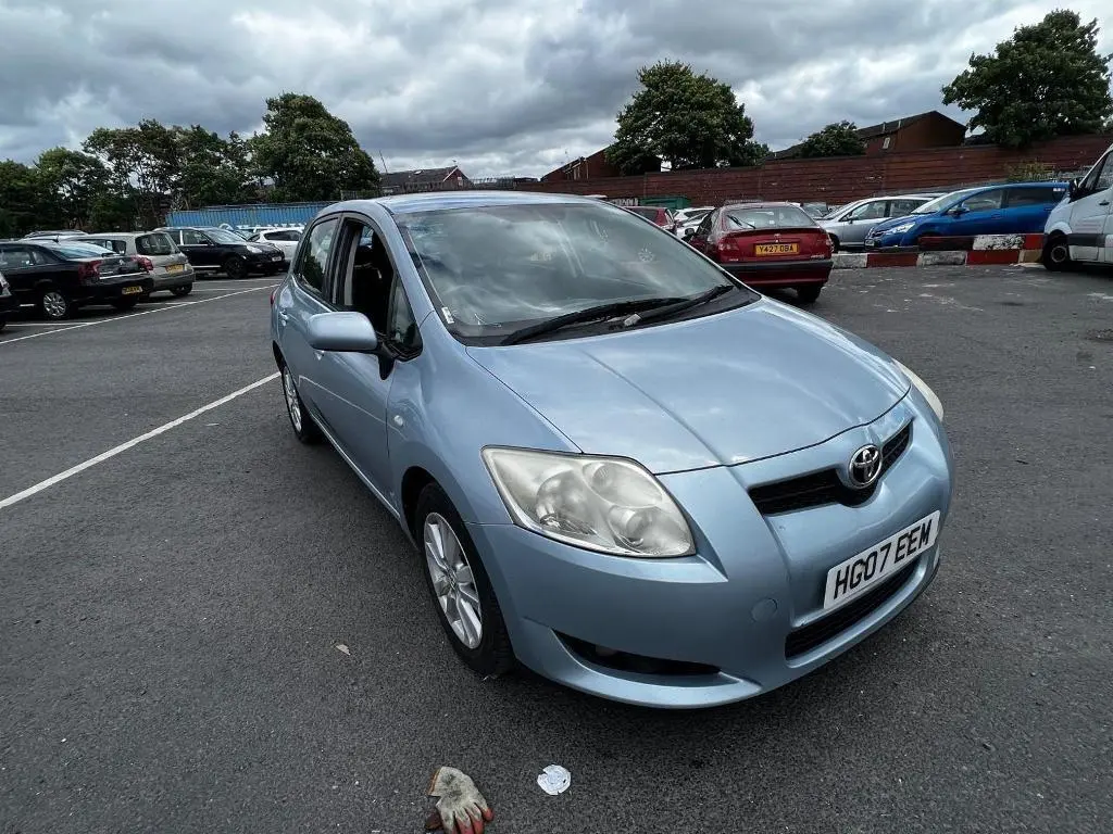 Toyota Auris Auris 1.6 Class 5