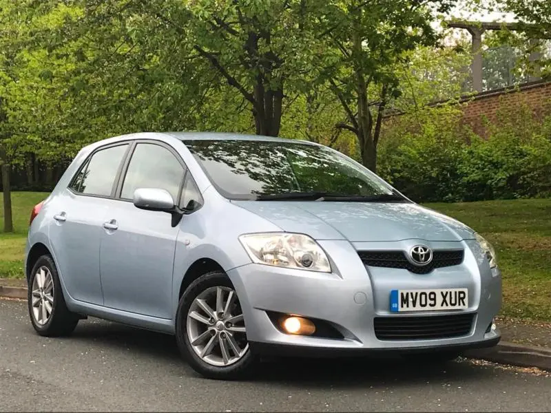Toyota Auris Auris 1.6 Elegant 2
