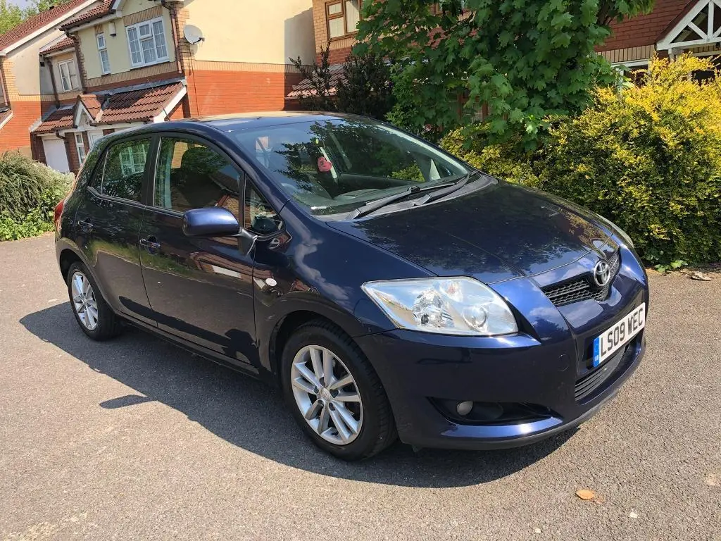 Toyota Auris Auris 1.6 Elegant 4