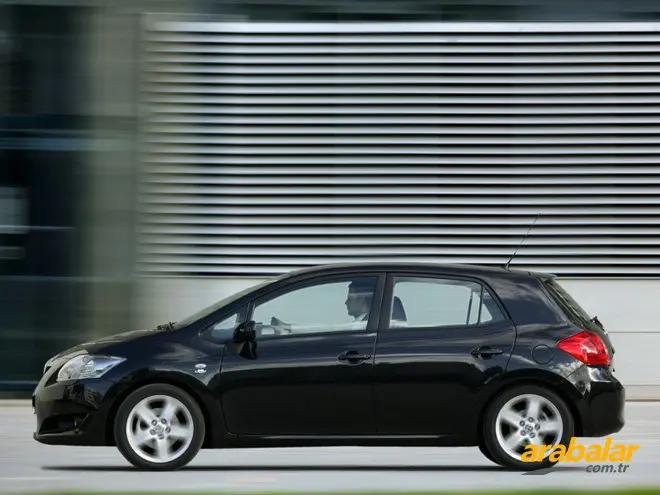 Toyota Auris Auris 1.6 Elegant 4