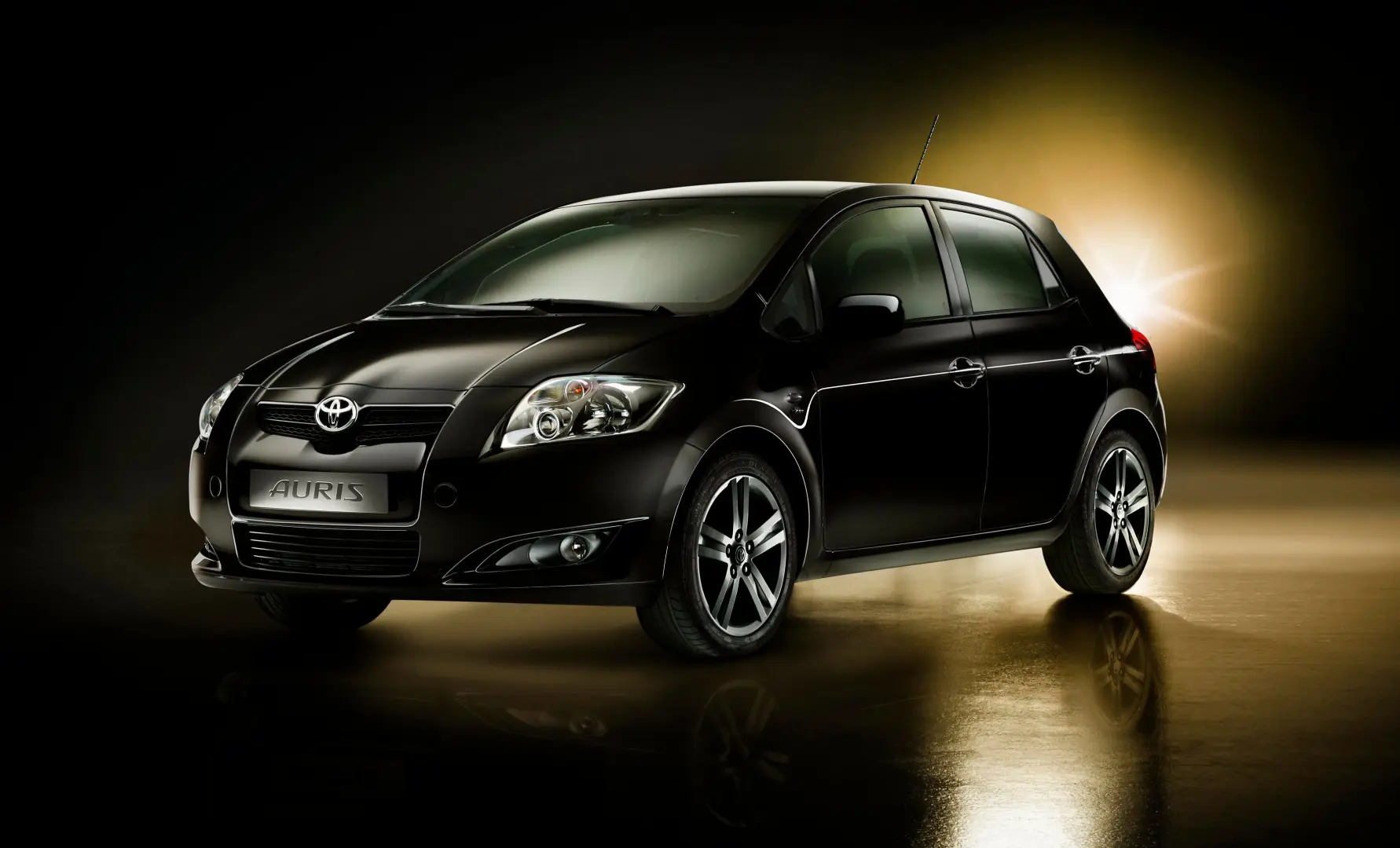 Toyota Auris Auris 1.6 Elegant MMT 6