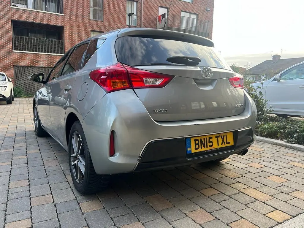 Toyota Auris Auris 1.6 Premium Navi Multidrive S 5