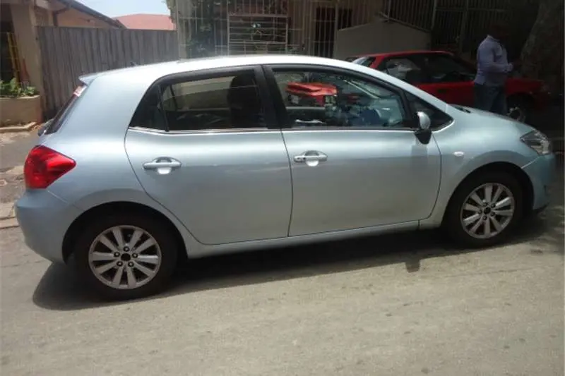 Toyota Auris Auris 1.8 4