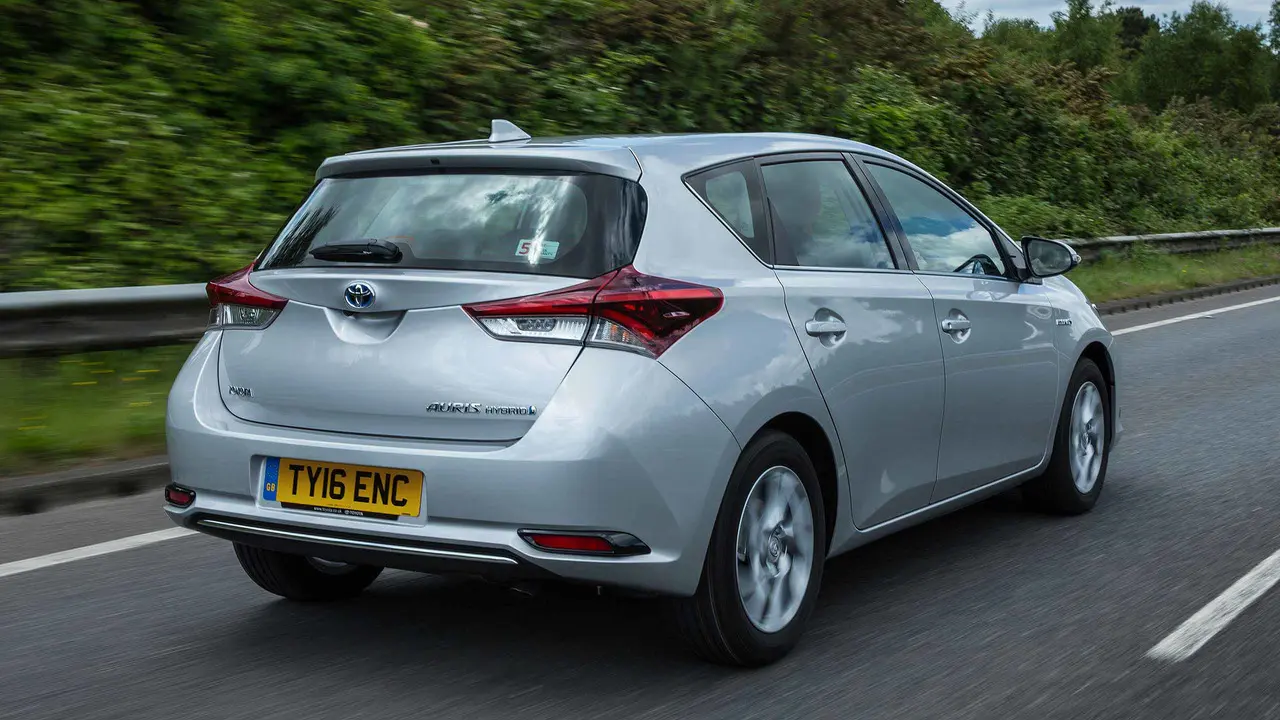 Toyota Auris Auris 1.8 Hybrid Active e-CVT 6