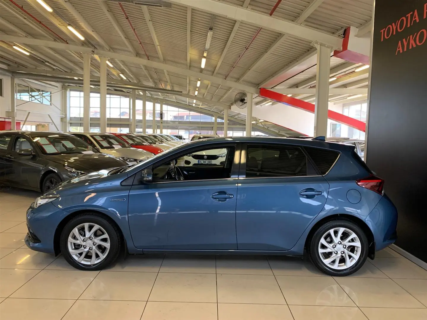 Toyota Auris Auris 1.8 Hybrid Active Skypack e-CVT 2