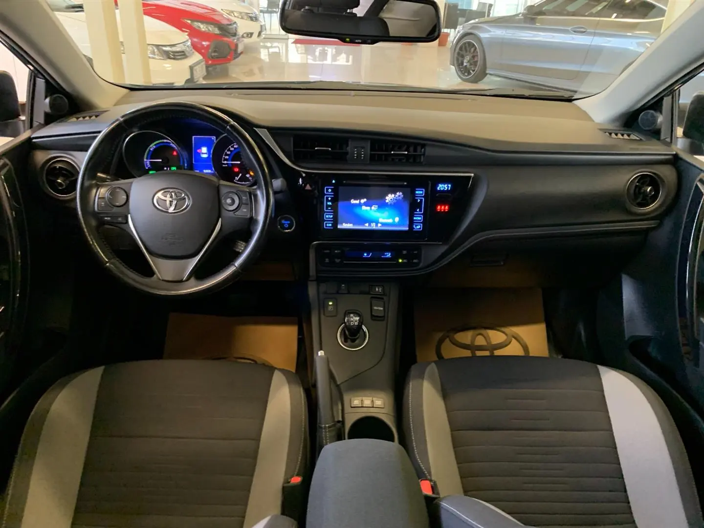 Toyota Auris Auris 1.8 Hybrid Active Skypack e-CVT 6
