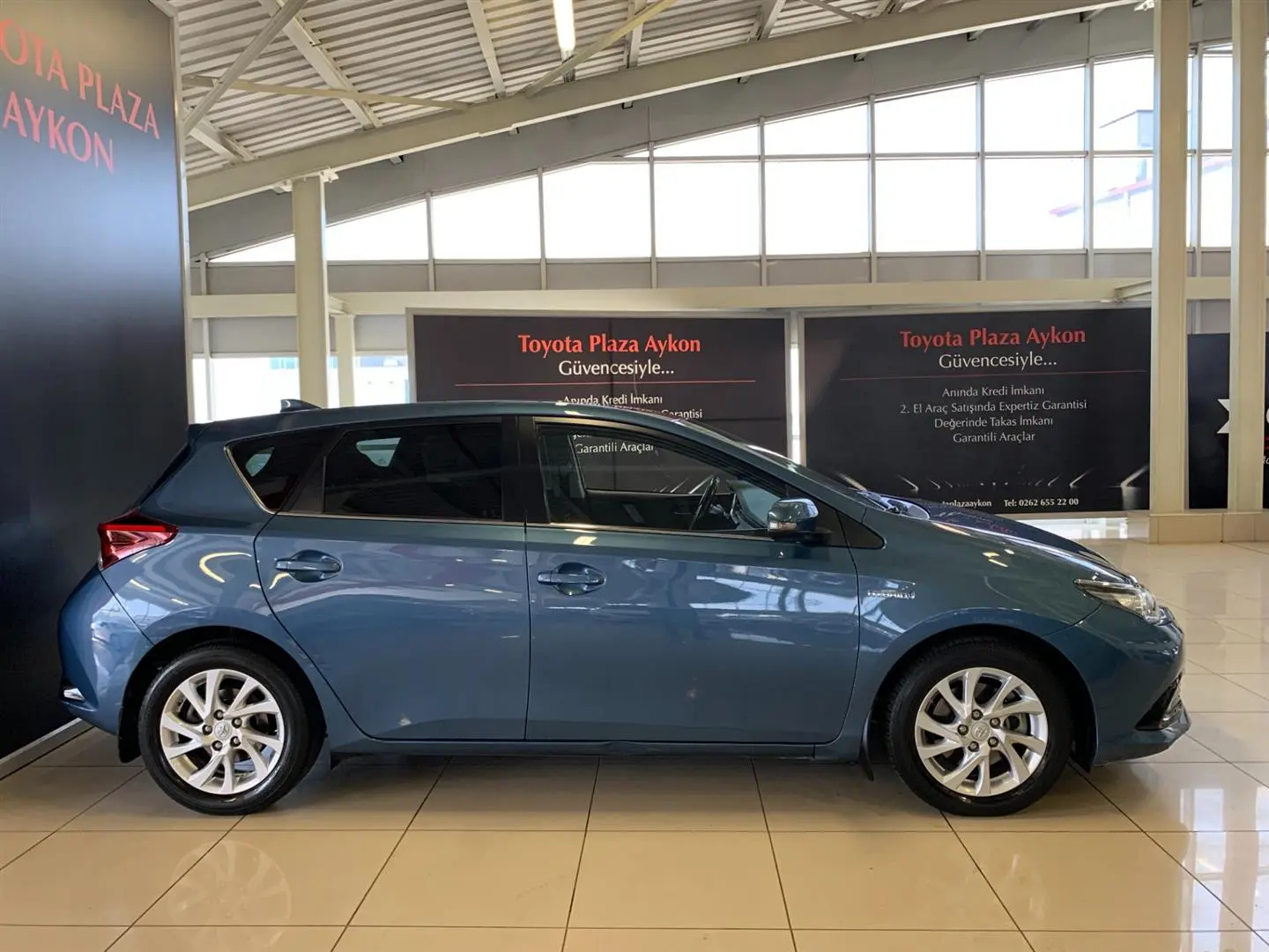Toyota Auris Auris 1.8 Hybrid Active Skypack e-CVT 7