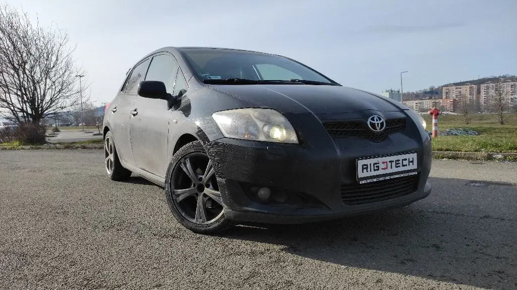 Toyota Auris Auris 2.2 D-4D Premium Active 5