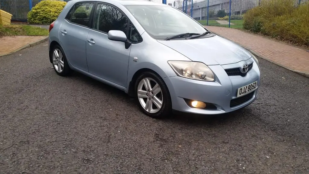 Toyota Auris Auris 2.2 D-4D Premium Active 6
