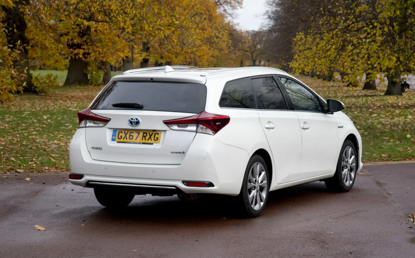 Toyota Auris Auris Touring Sports 1.8 Hybrid Advance Skypack e-CVT 2
