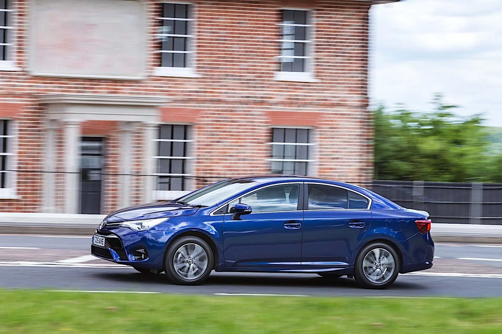 Toyota Avensis Avensis 1.6 Premium 2