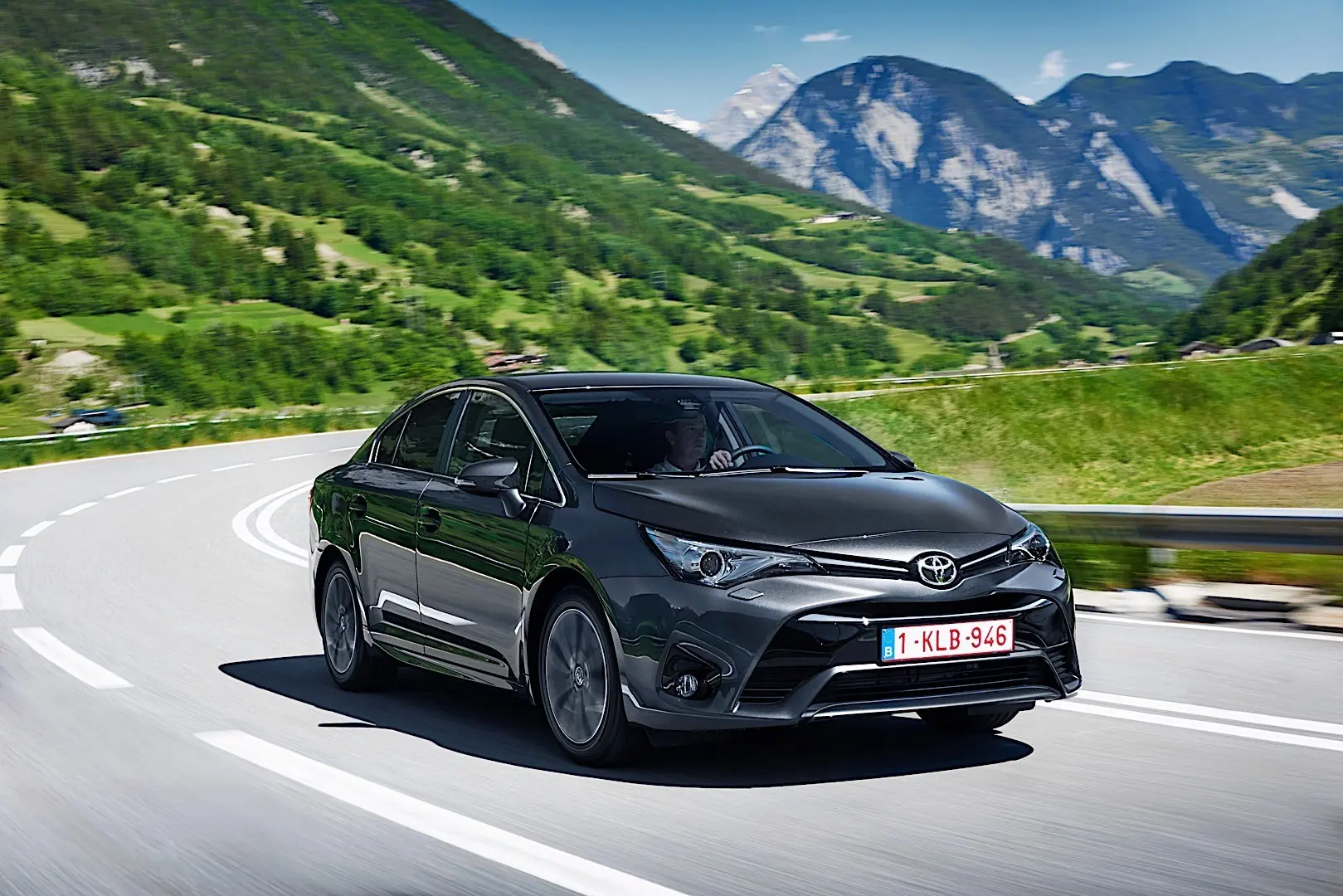 Toyota Avensis Avensis 1.6 Premium 3