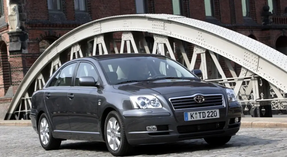 Toyota Avensis Avensis 1.8 Comfort 5