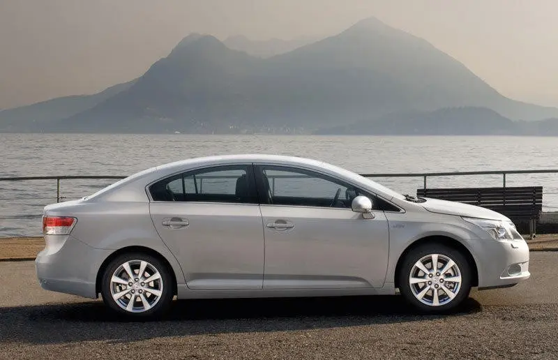 Toyota Avensis Avensis 1.6 Elegant 1