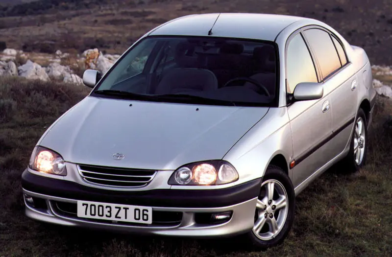 Toyota Avensis Avensis 1.6 Linea Terra 0