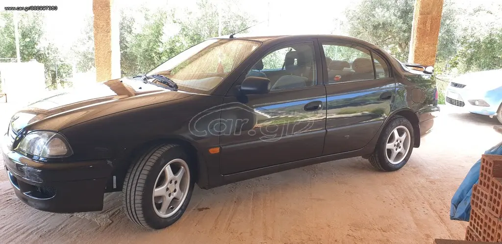 Toyota Avensis Avensis 1.6 Linea Terra 5