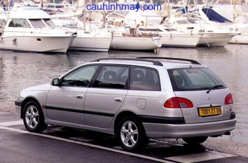 Toyota Avensis Avensis 1.6 Linea Terra 6