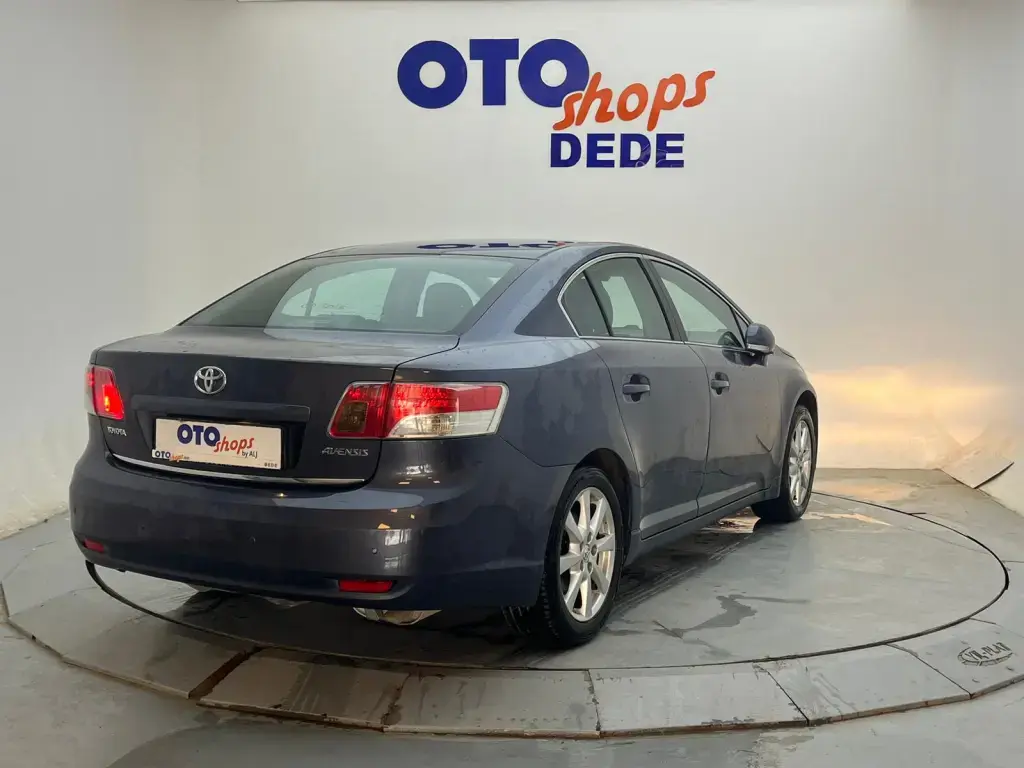 Toyota Avensis Avensis 1.8 Elegant Extra Multidrive S 4