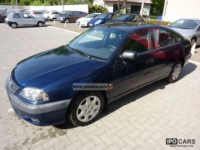 Toyota Avensis Avensis 1.8 Linea 5