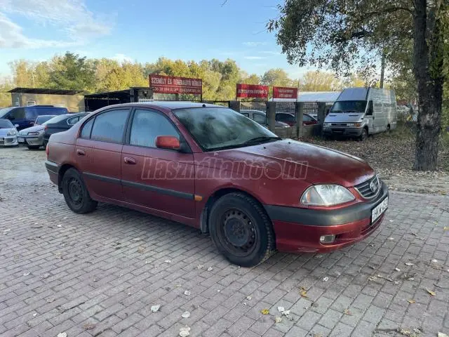 Toyota Avensis Avensis 1.8 Linea Sol 6