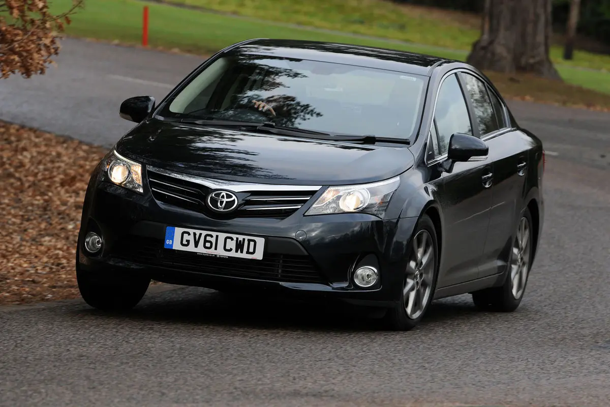 Toyota Avensis Avensis 1.8 Premium Multidrive S 5