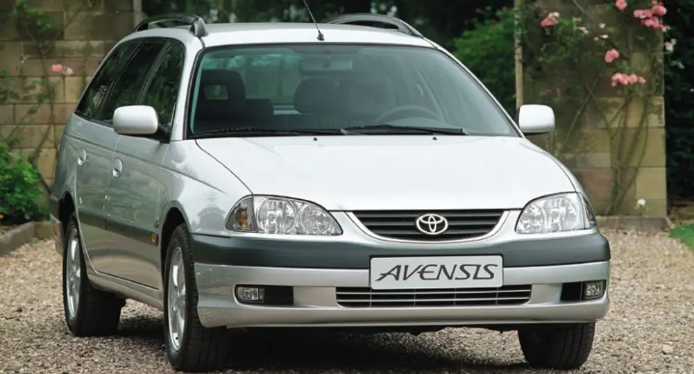 Toyota Avensis Avensis 2.0 D-4D Linea Terra 2