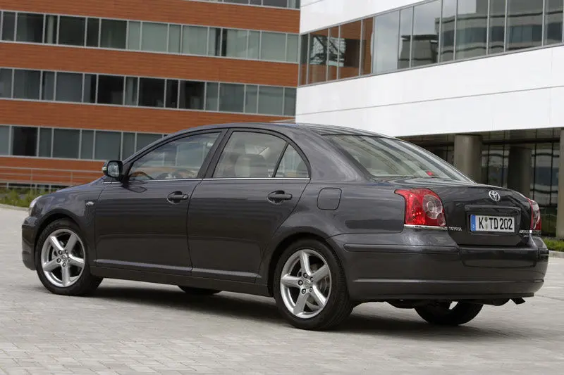 Toyota Avensis Avensis 2.0 D-4D Elegant Executive 2