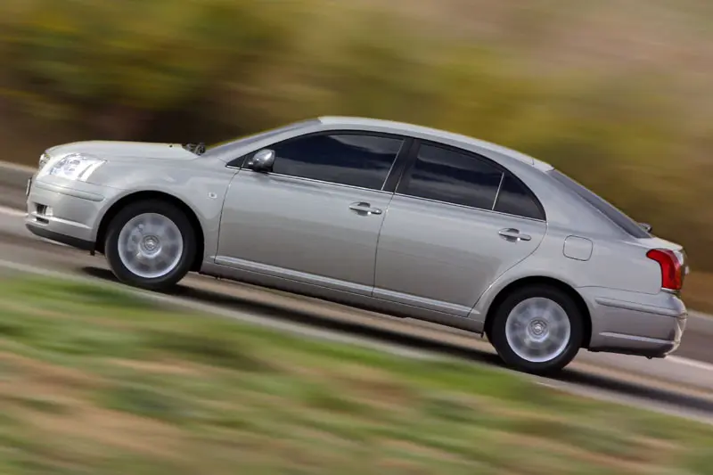 Toyota Avensis Avensis 2.0 D-4D Linea Luna 4