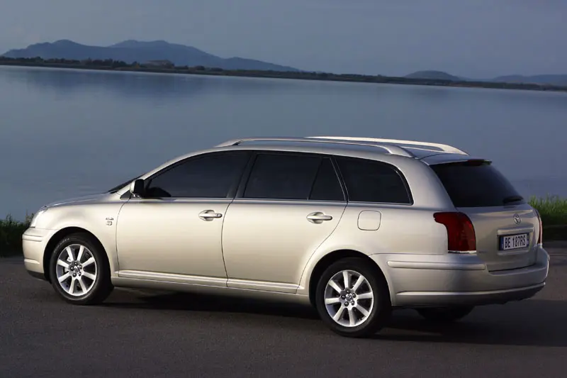 Toyota Avensis Avensis 2.0 D-4D Linea Sol 4