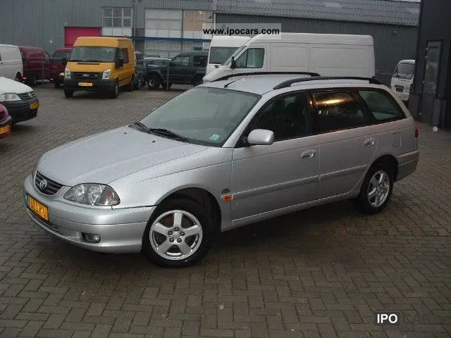 Toyota Avensis Avensis 2.0 D-4D Linea Terra 5