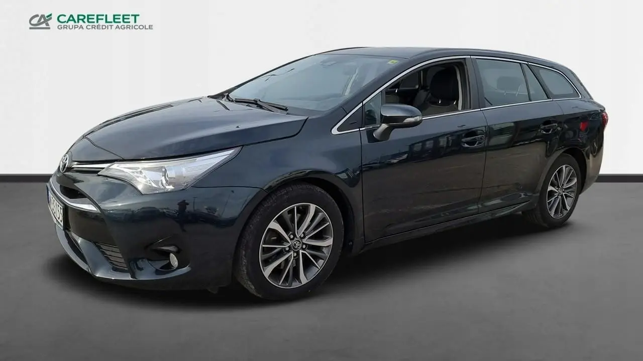Toyota Avensis Avensis 2.0 D-4D Premium Plus 2
