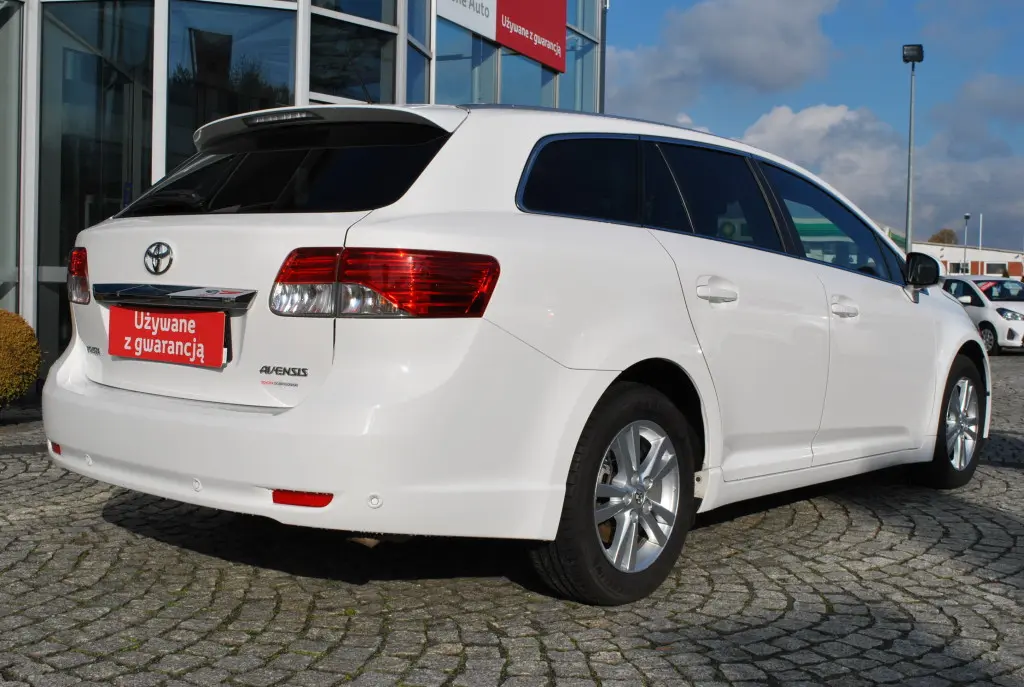 Toyota Avensis Avensis 2.0 D-4D Premium 1