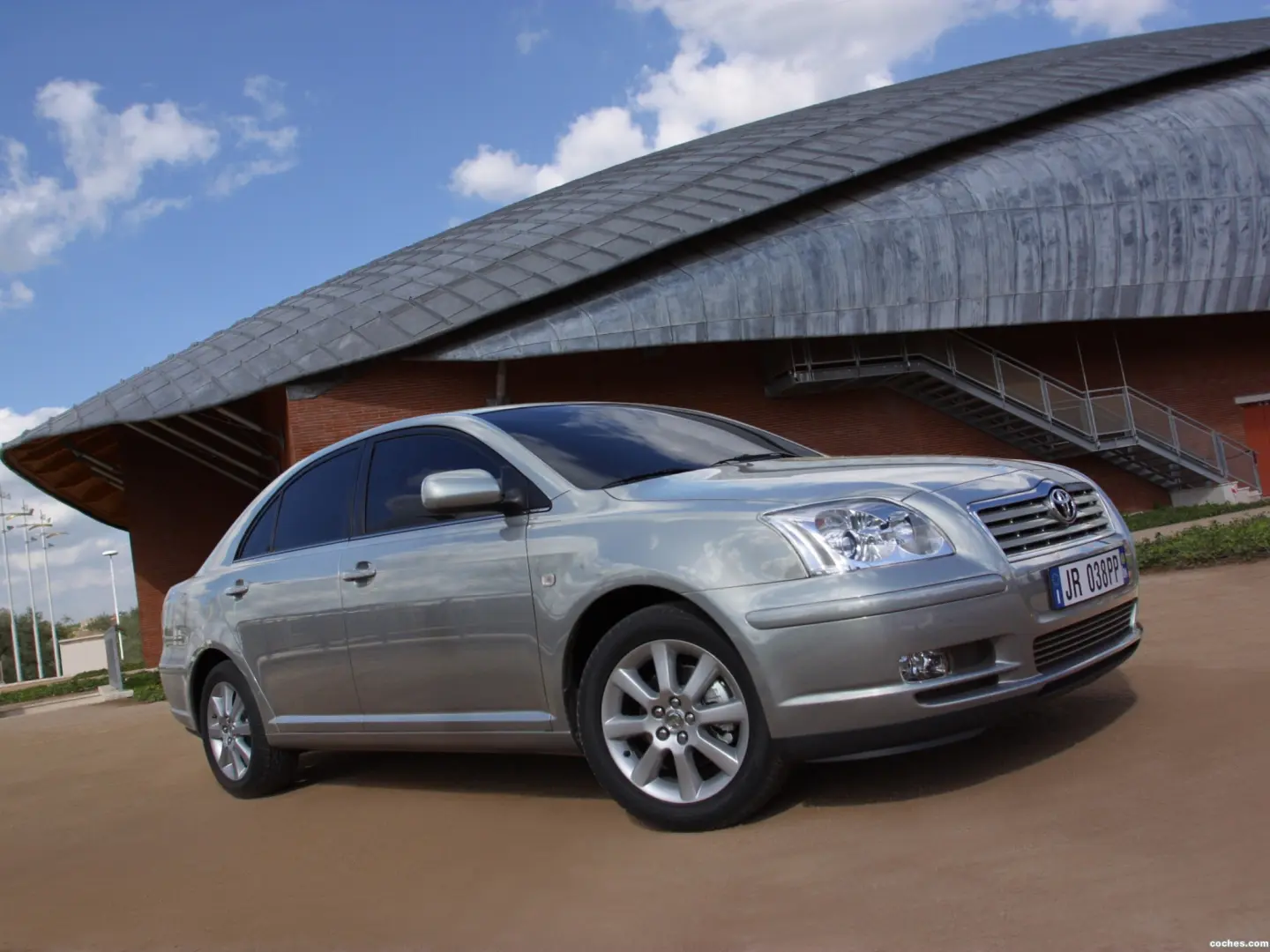 Toyota Avensis Avensis 2.0 Comfort 1