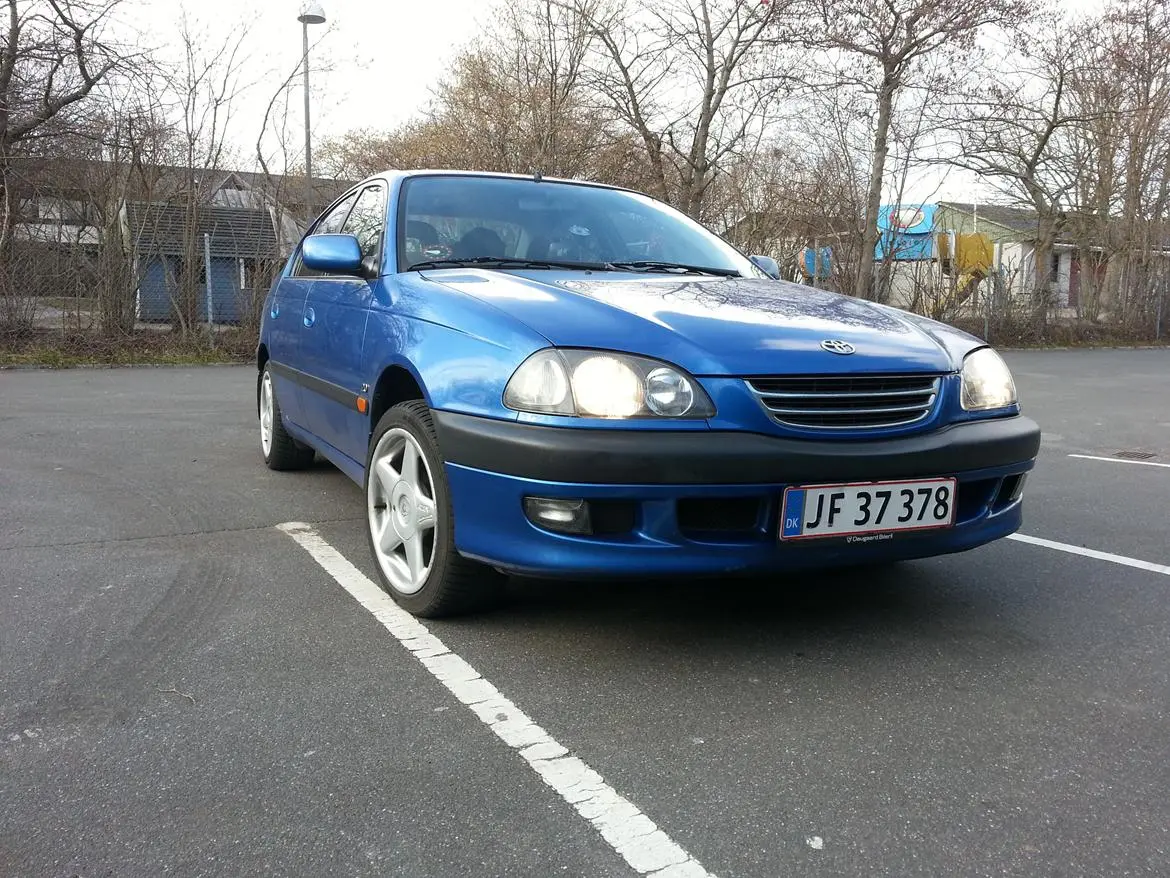 Toyota Avensis Avensis 2.0 Sol 5