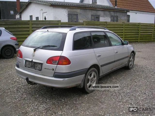 Toyota Avensis Avensis 2.0 Sol 4