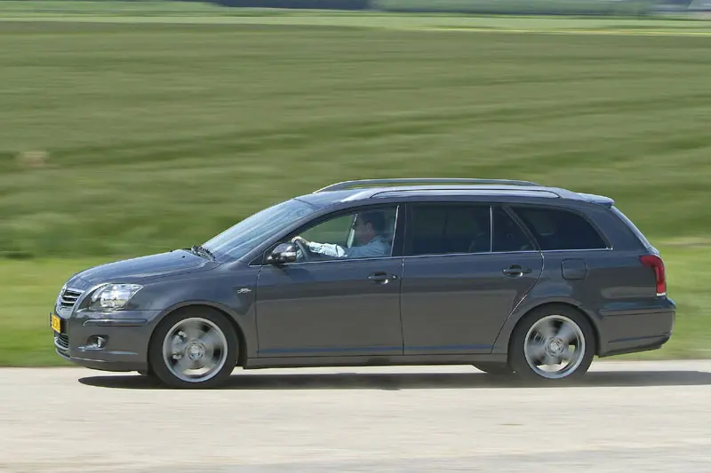Toyota Avensis Avensis 2.2 D-4D Elegant Executive 5