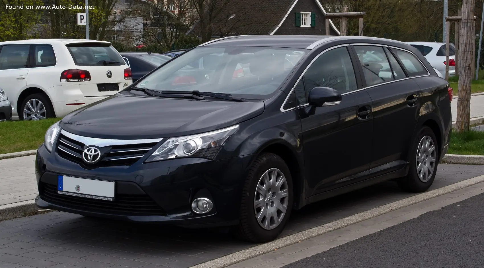 Toyota Avensis Avensis Kombi 2.0 Premium Multidrive S 2