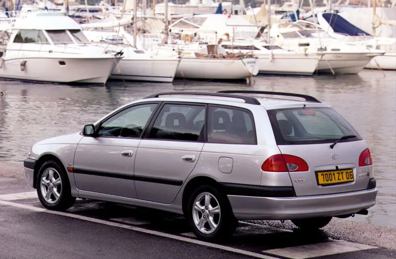 Toyota Avensis Avensis 2.0 Linea Terra 2