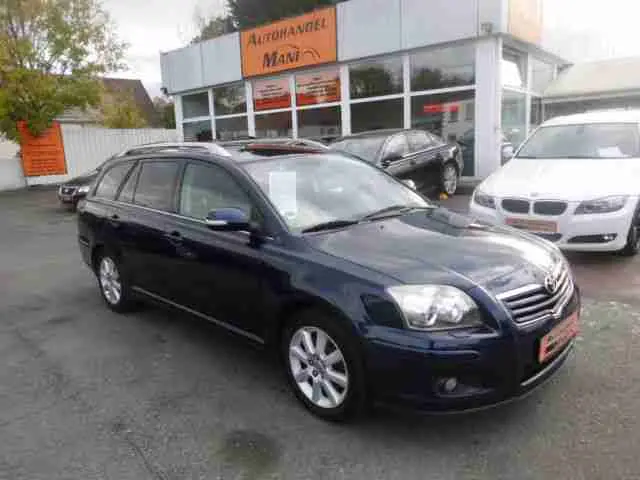 Toyota Avensis Avensis Kombi 2.0 D-4D Premium 6