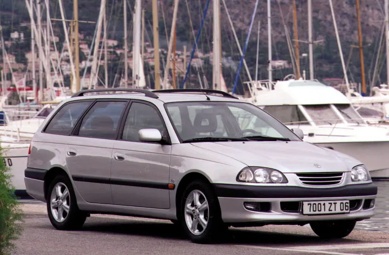 Toyota Avensis Avensis Kombi 2.0 Linea Sol 2