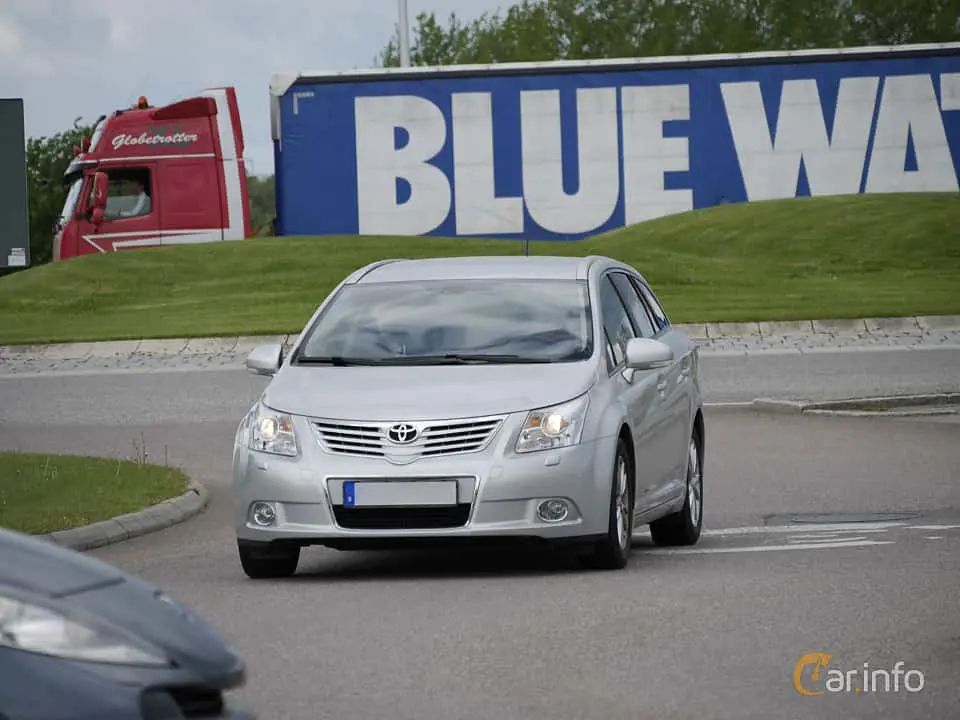 Toyota Avensis Avensis Kombi 2.0 Premium Multidrive S 0